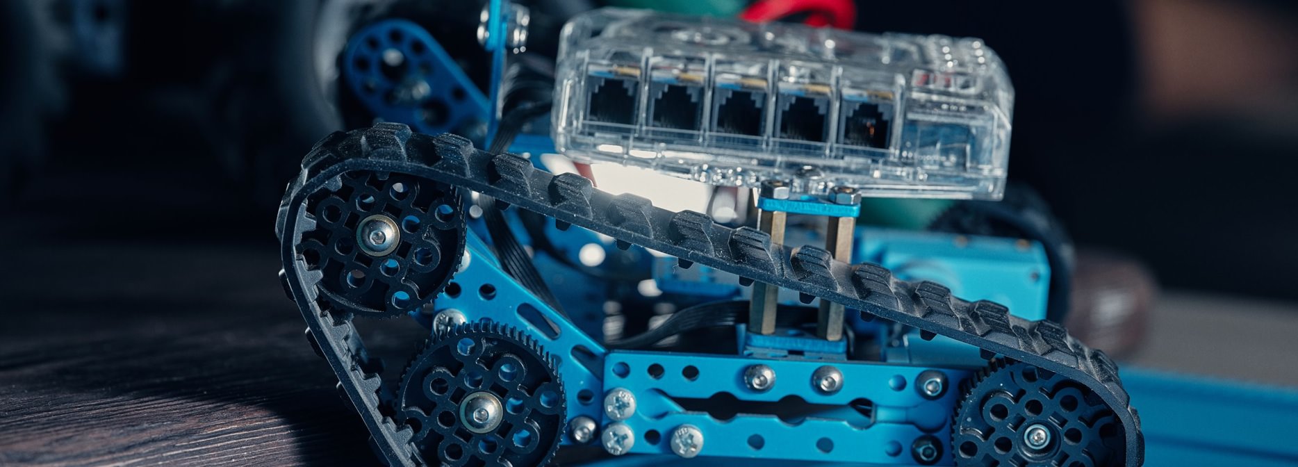 Custom Programmable Robots for Education - Integra Sources