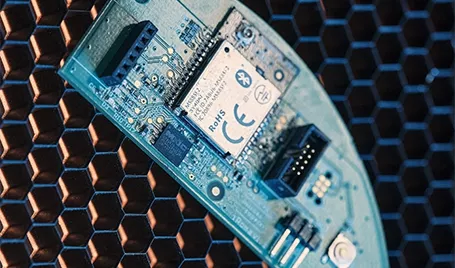 Qt HMI applications display equipment operational data in a user-friendly way.